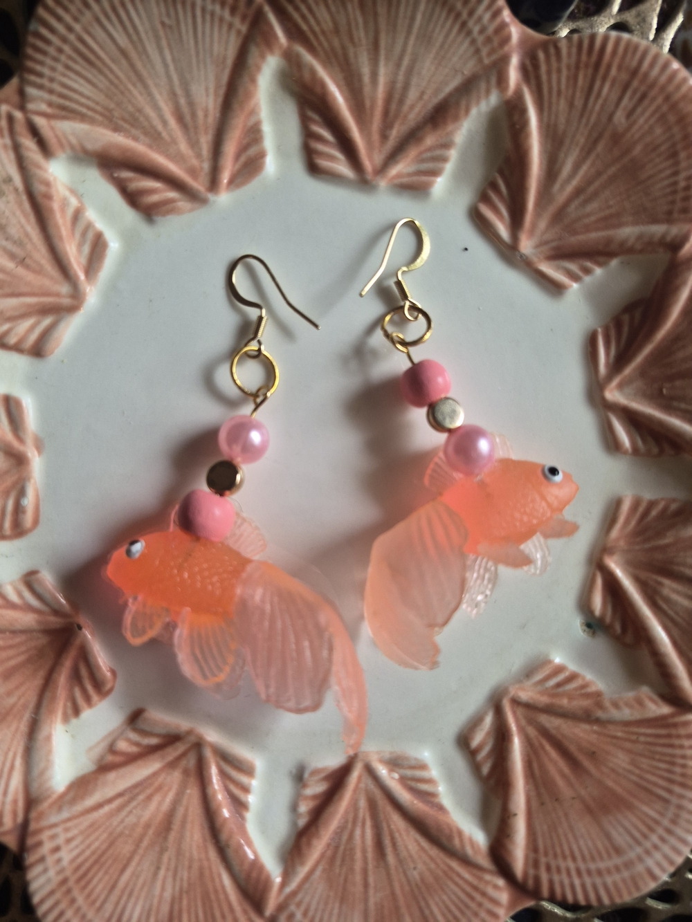 Pink & Gold Goldfish Dangle Earrings – Playful Pink Bead Accents